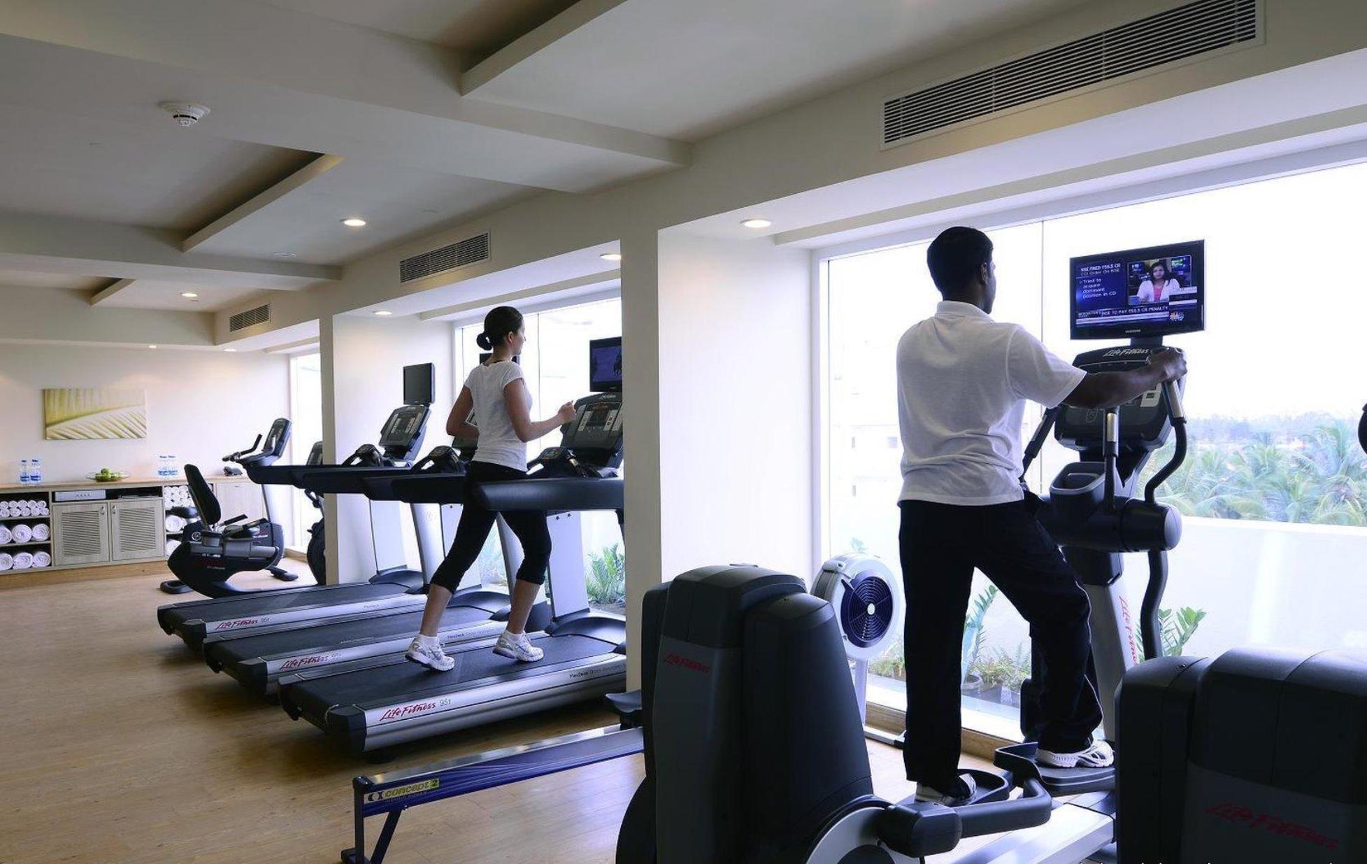 Radisson Blu Bengaluru Outer Ring Road Otel Dış mekan fotoğraf