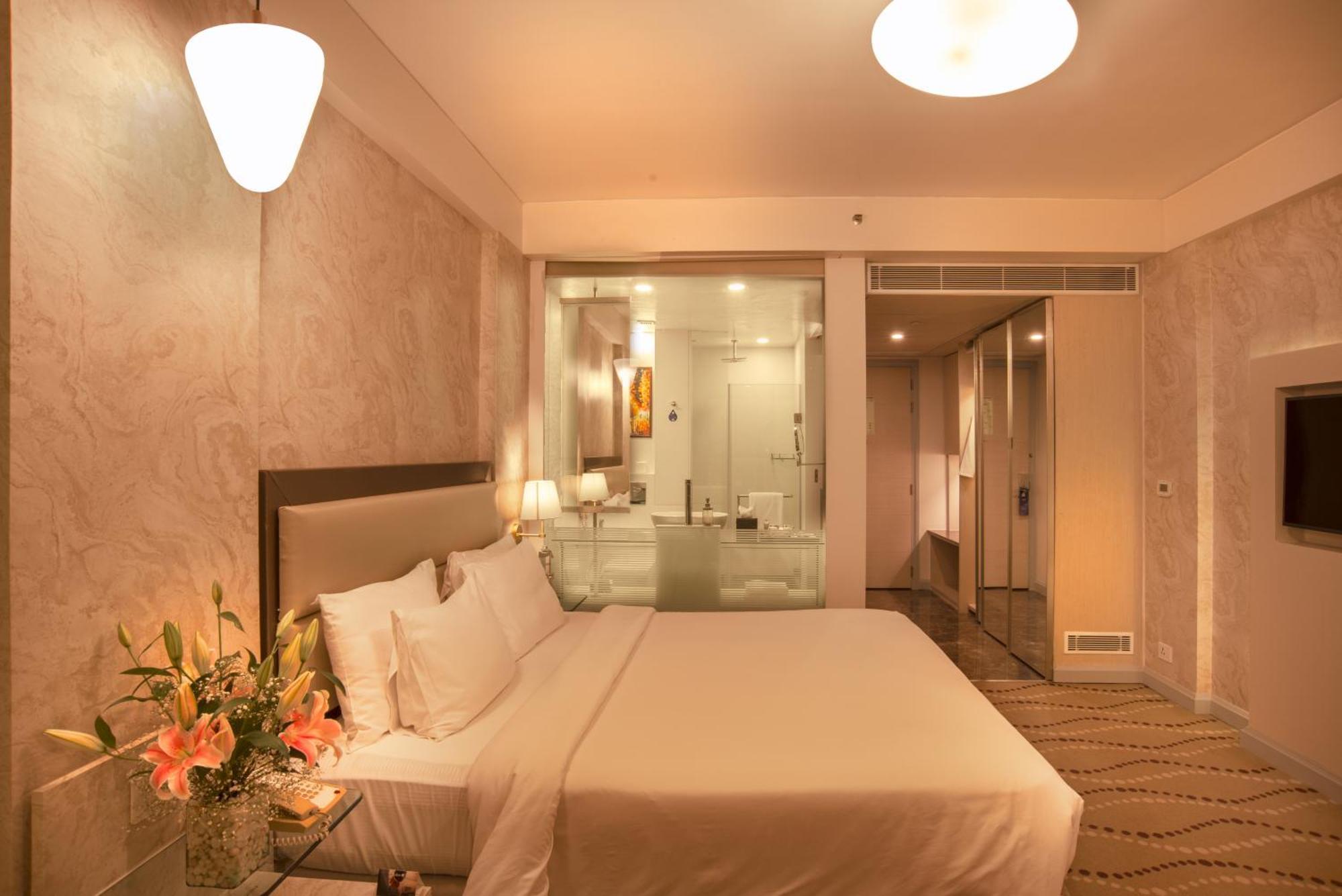 Radisson Blu Bengaluru Outer Ring Road Otel Dış mekan fotoğraf