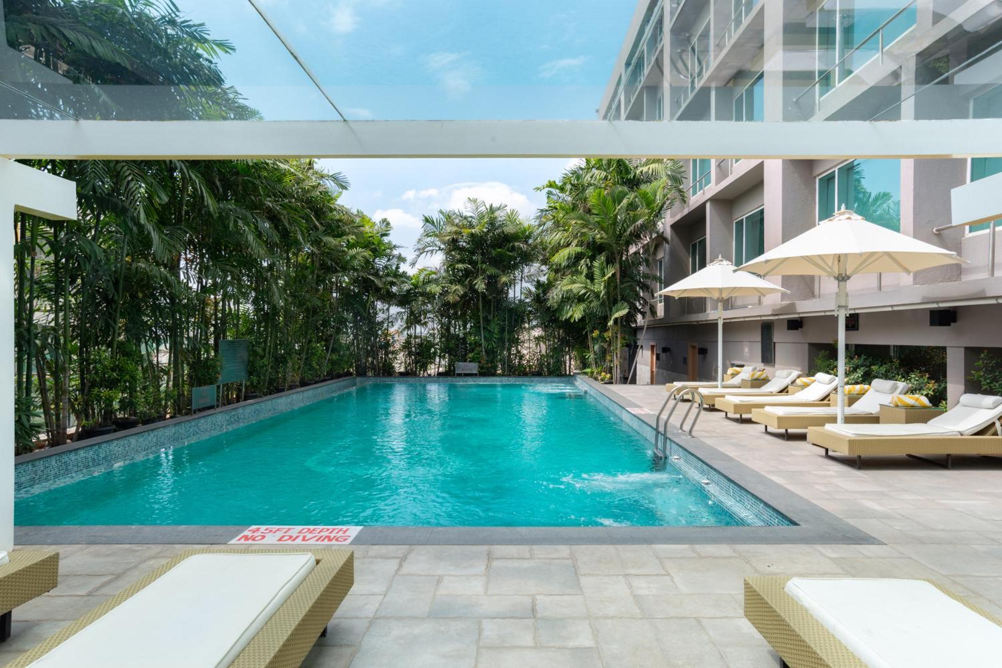 Radisson Blu Bengaluru Outer Ring Road Otel Dış mekan fotoğraf