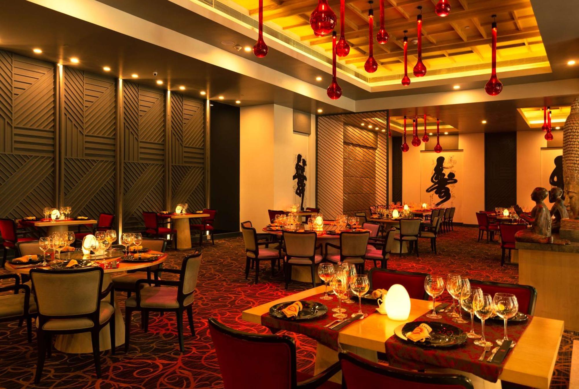 Radisson Blu Bengaluru Outer Ring Road Otel Dış mekan fotoğraf