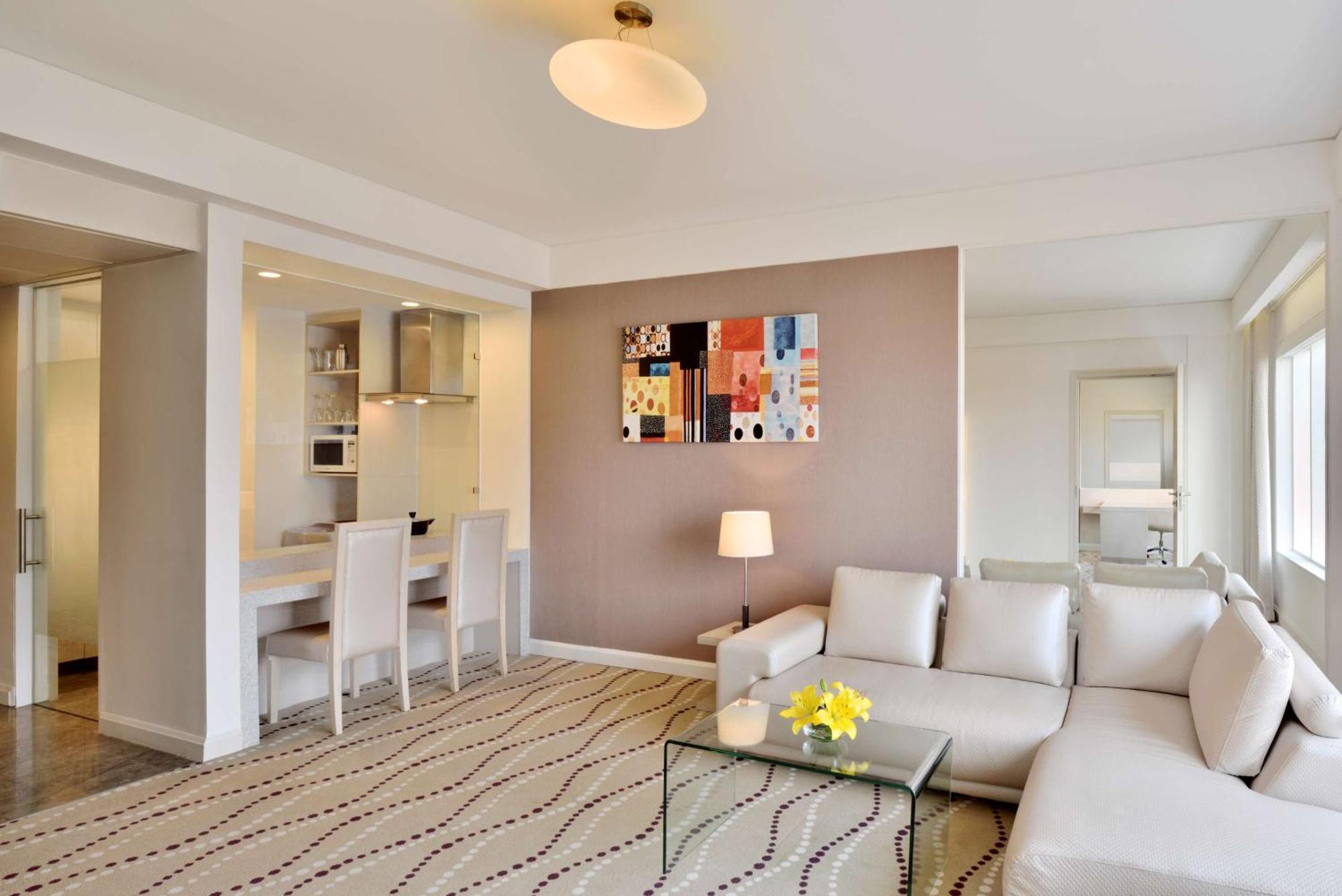 Radisson Blu Bengaluru Outer Ring Road Otel Dış mekan fotoğraf