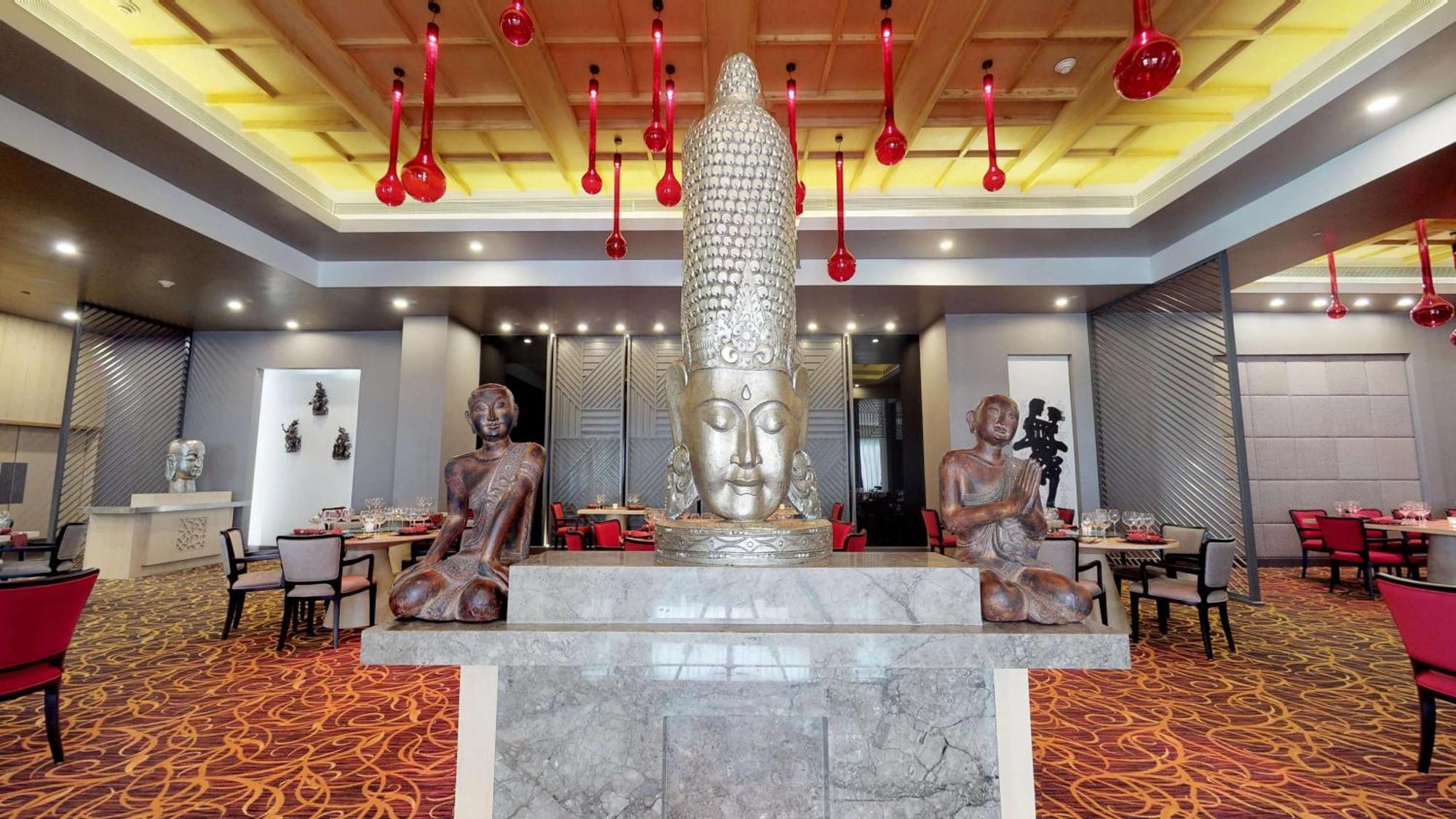 Radisson Blu Bengaluru Outer Ring Road Otel Dış mekan fotoğraf